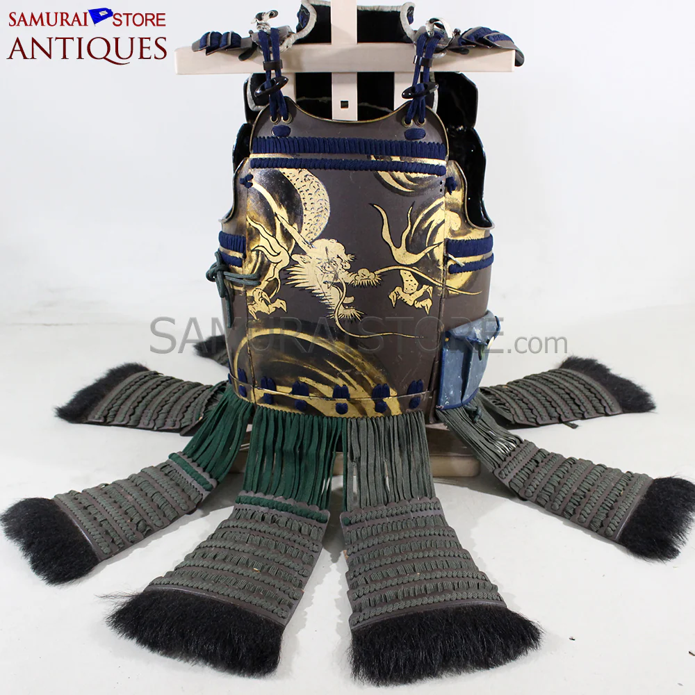 D81 Antique Samurai Armor Dragon Makie & Great horns w/ Certificate - Image 7