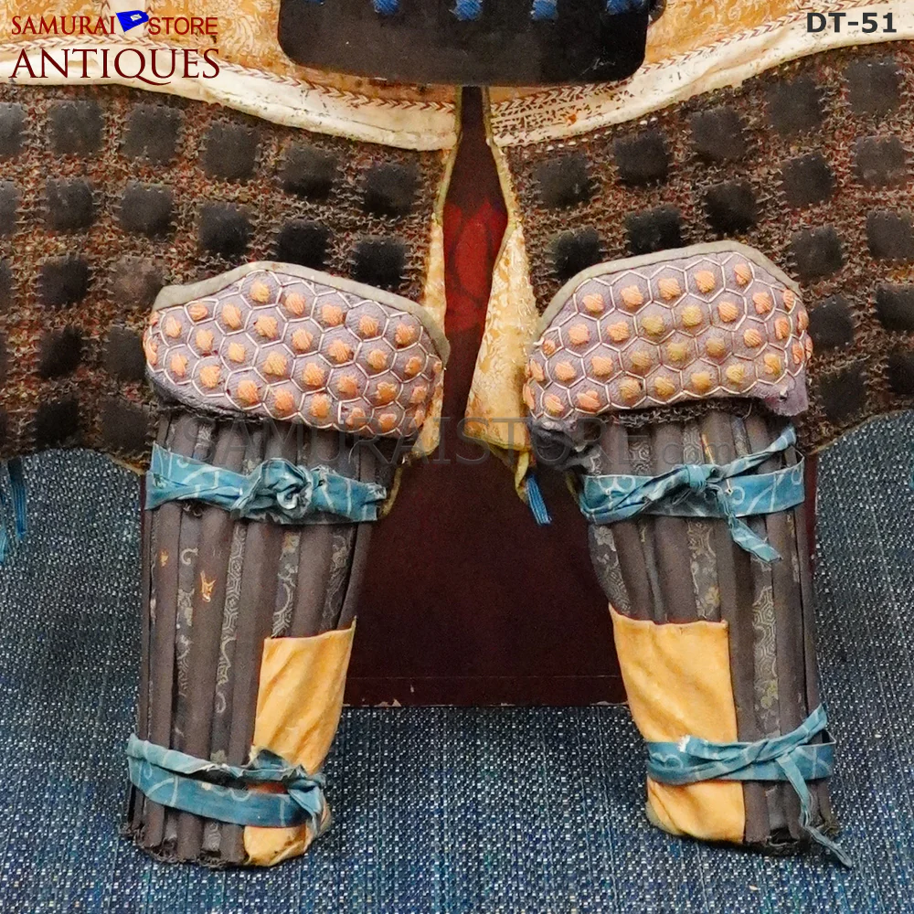 DT51 Antique Samurai Armor Edo period w/ 32 spliced-great helmet - Image 10