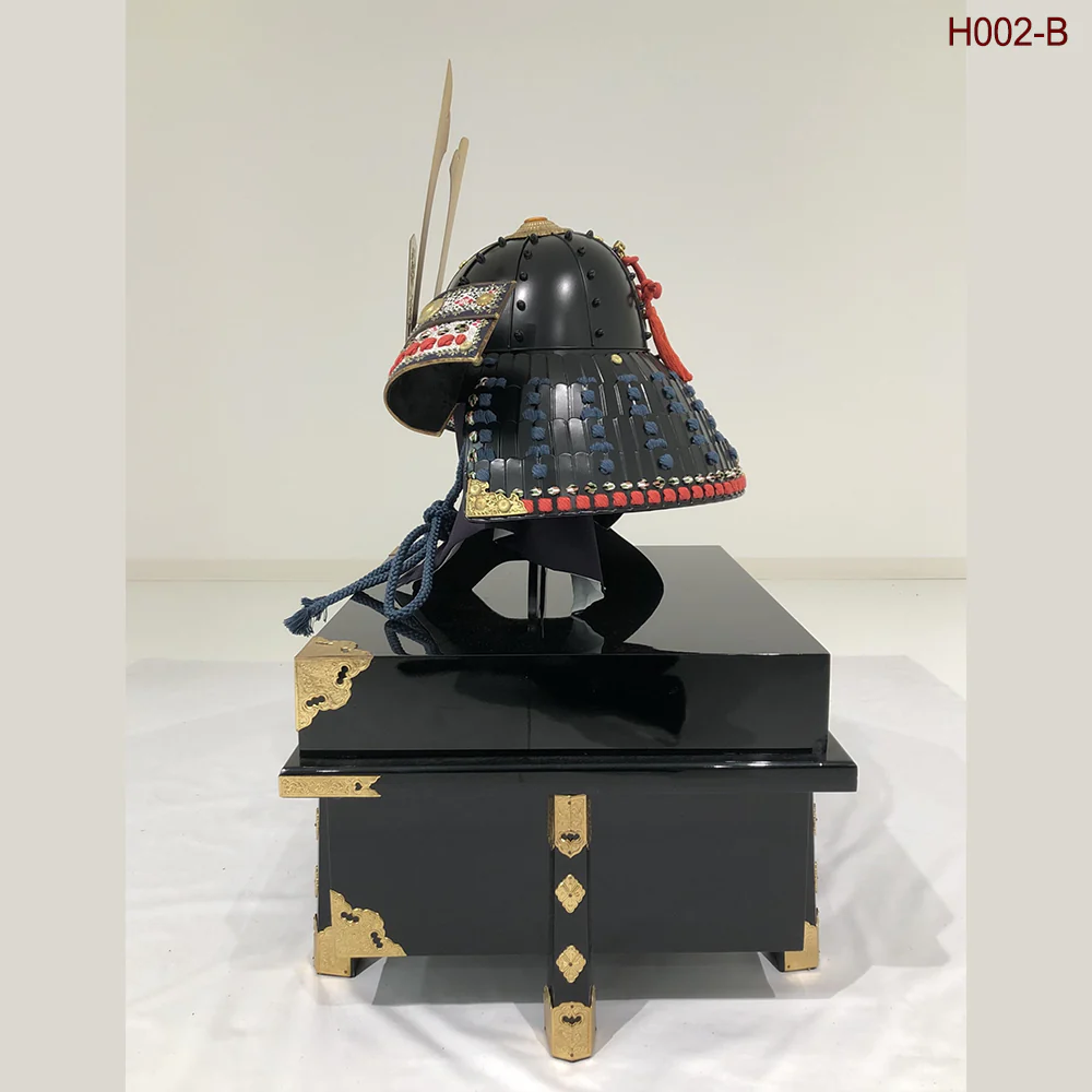 H002 Kuro Kuwagata Kabuto Helmet (B) - Image 3