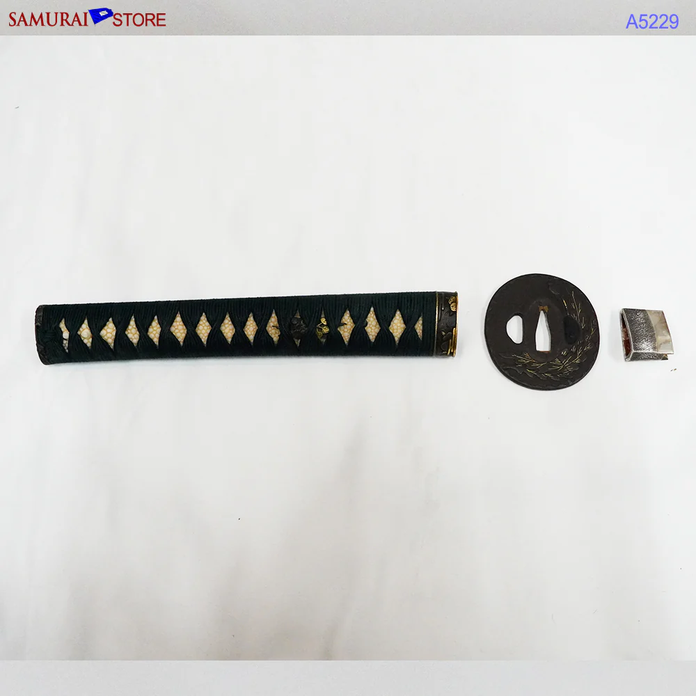 A5229 Katana sword TOMOTSUGU -  Antique NBTHK Tokubetsu Hozon certificate 1300's - Image 25